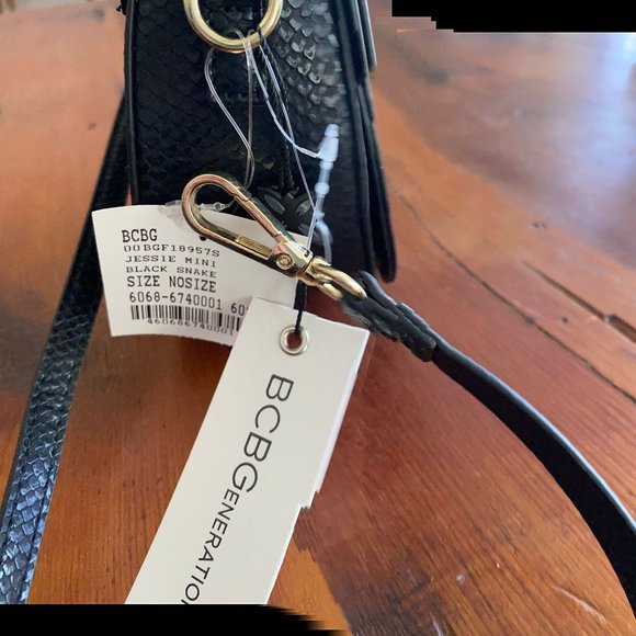 BCBG "Jessie" Crossbody Bag, Black NWT - Picture 7 of 9